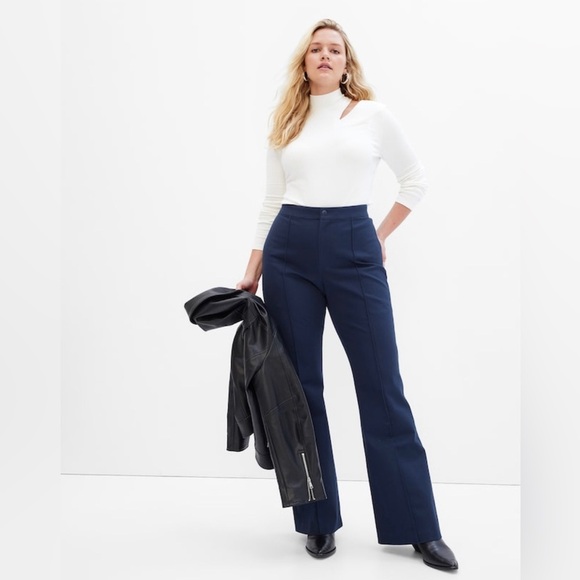 NWT! GAP Navy Blue High Rise BiStretch Flare Pants - Size 2 🔹 - Picture 3 of 9